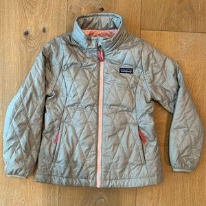 Girls Patagonia Nano puff coat